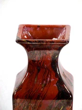 dav HAEGER AMERICAN MADE ©1990 TALL FOUR SIDED MARBLE LOOK VASE WITH 3 FELT FEET