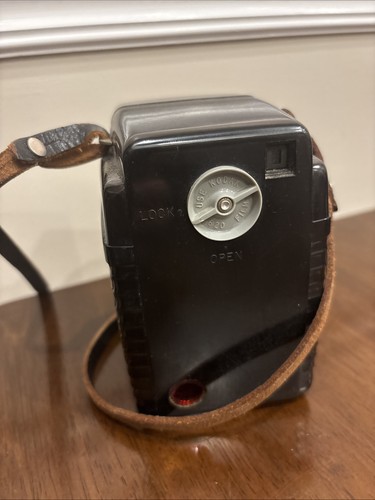 Vintage Kodak Brownie Bull's Eye Camera with Twindar Lens - Picture 3 of 4