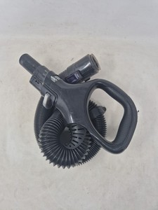 Shark Bodenstaubsauger Ersatzteile Griff + Schlauch funktionstüchtig NV700UKT 31