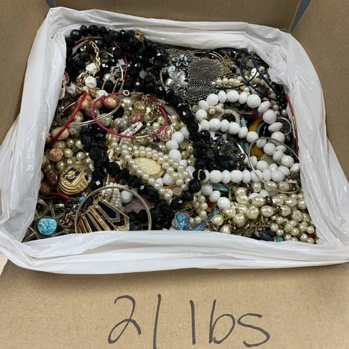 Huge 21 Pound Vintage to Now Costume Jewelry most wearable some craft/repair LOT