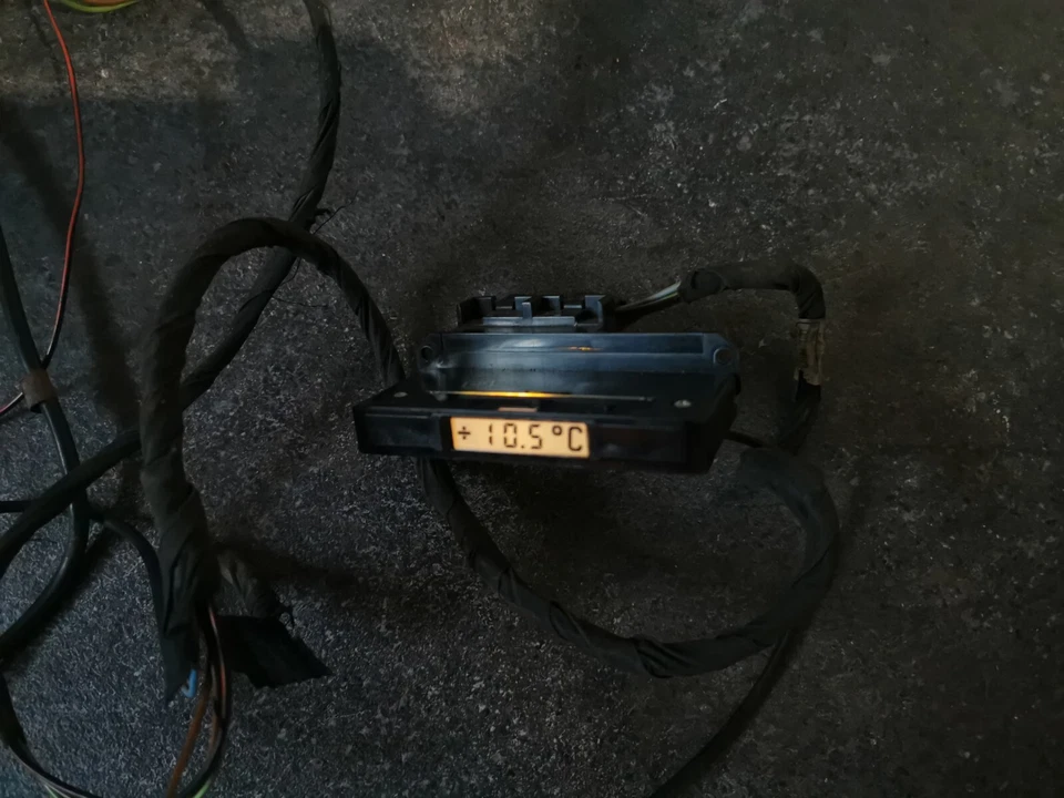 Kit de instalación de pantalla de temperatura exterior cuadro de instrumentos MERCEDES W124 W463 Foto 3 de 4