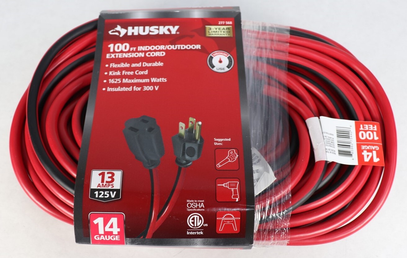Husky 100 Ft Indoor / Outdoor Extension Cord 14 gauge 13 Amps 125 V New