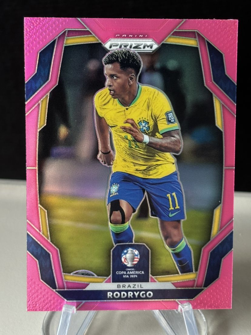 2024 Prizm Conmebol Copa America - Pink Refractor - Rodrygo #35