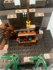 Lego Castle Knights Kingdom II: Citadel of Orlan Set 8780 99.5% Read Description