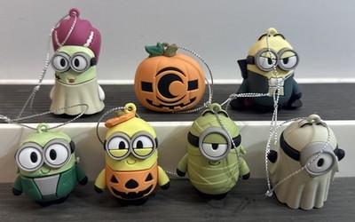 Hallmark MINIONS Halloween Mystery Ornaments Complete set of 7