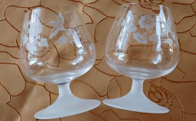 Kristallgläser Kolibri Hummingbird von Avon 2 Cognac Gläser eismattiert glänzend
