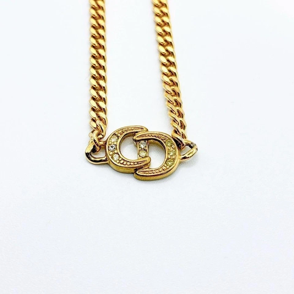 Pulsera Christian Dior Estrás Cadena Kihei CD Logo Tono Dorado De Japón Foto 2 de 4