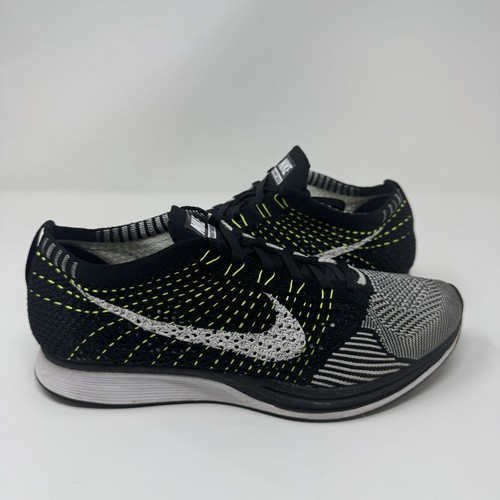 Nike Flyknit Racer 2.0 Para hombres Talla 7.5 Zapatos para Correr Negros Oreo Volt 526628-011 - Imagen 2 de 10