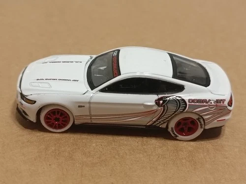 Auto World 2024 LP DIECAST GARAGE Exclusive 2016 Ford Mustang Cobra Jet CHASE