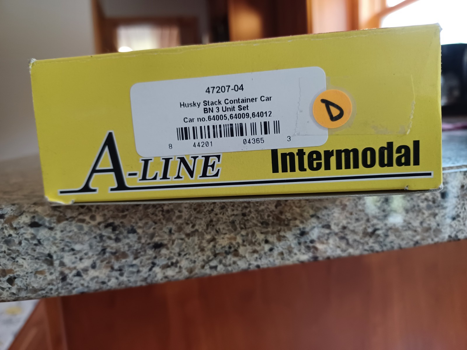 A-LINE-INTERMODAL-HUSKY STACK CONTAINER CAR- BN 3 UNIT SET -ITEM #47207-04
