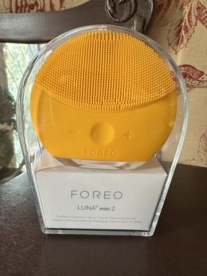 Foreo Luna Mini 2 Facial Cleansing Brush **BRAND NEW With Case**Sunflower Yellow