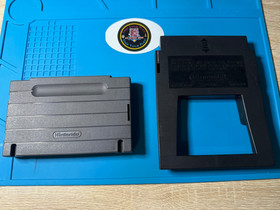 2 USED/UNTESTED Nintendo Game Console Cleaners (SNS-011 & NES-030)