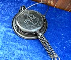 Vtg Griswold American No. 8 Cast Iron Waffle Iron 314 315 & 913 Base. Super Nice