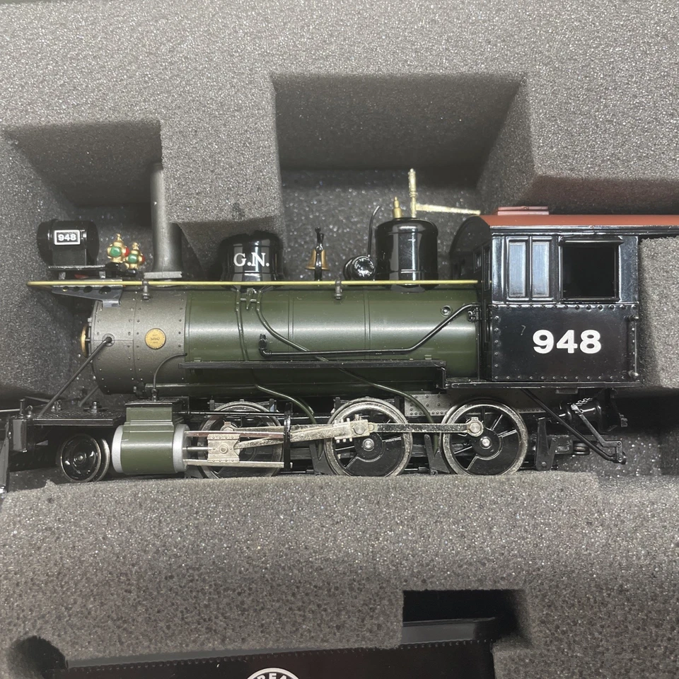 Bachmann Spectrum 25211 Great Northern 2-6-0 Locomotive - Image 2 of 4