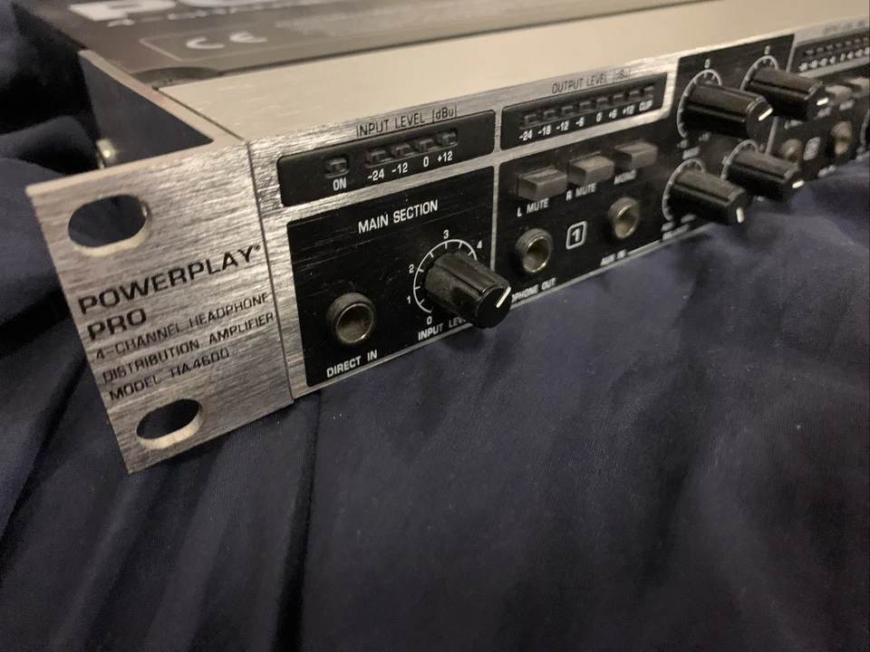 Behringer Powerplay Pro HA-4600 4 Channel Headphone Distribution Amplifier - Image 2 of 4