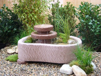 Mini Teich Mit 2 Kaskaden Springbrunnen Wasserspiel 165kg Werksandstein Ebay