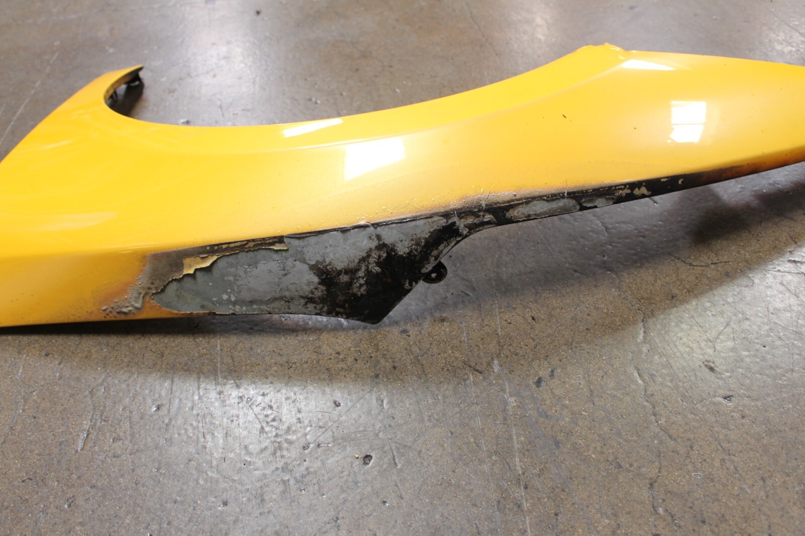 Lamborghini Gallardo Coupe, Spyder, LH, Fender, Fire Dmg, Used, P/N 400821021