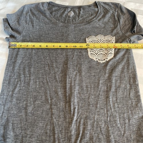 Women’s So Authentic American Heritage Tshirt With Lace Pocket Sz S - Picture 10 of 10