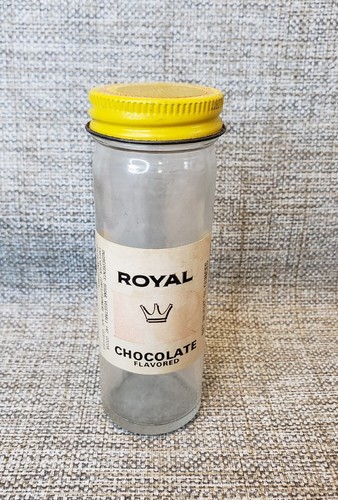Vintage Royal Chocolate Flavored 1-3/8 oz Glass Bottle Raymond Foods INC. USA - Picture 2 of 11