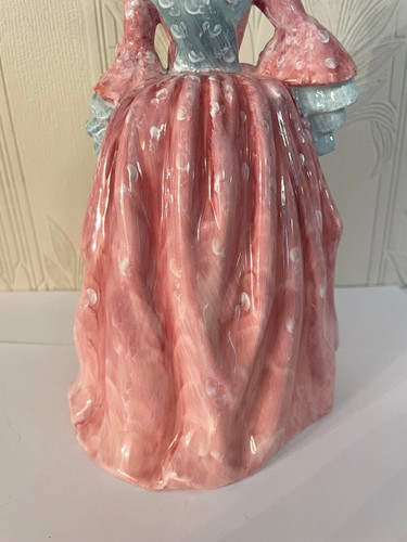 Estatuilla Royal Doulton HN3007 Mary Countess Howe + Certificado + Caja - Imagen 12 de 17