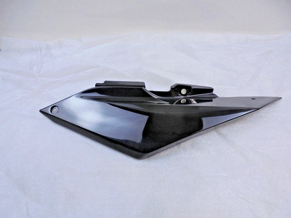 Yamaha WR125R WR125X Genuine Black Rear Left  Side Cover 5 New OEM 22BF171E00 - Image 2 of 4