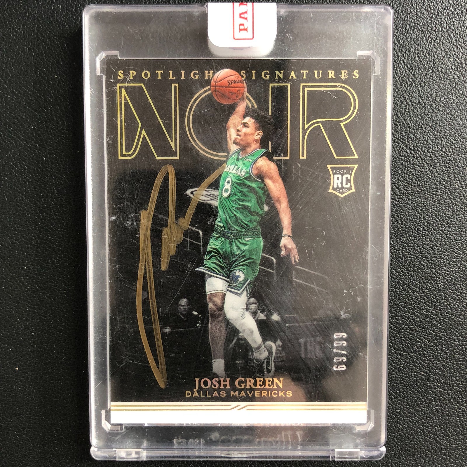2020-21 Panini Noir Spotlight Signatures Vertical RC Josh Green /99 On Card Auto