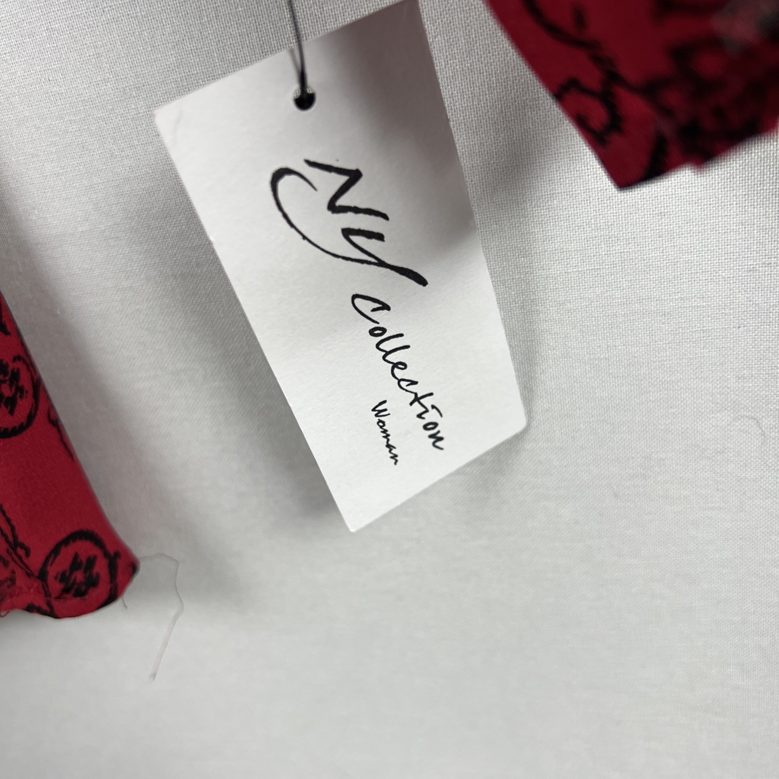 NY Collection Tunic Top blouse Womens 2X Red Black floral Beaded V Neck New