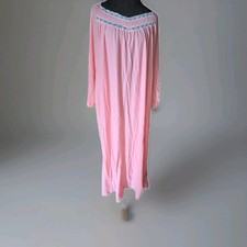 Vintage Milo Pink Nightgown Lace Trim Embroidered Floral Details Long Sleeve 2x