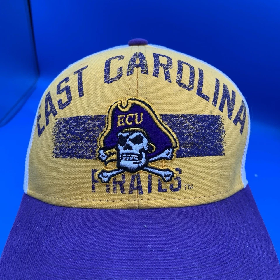 Boné caminhoneiro ECU East Carolina Adidas NCAA SnapBack roxo malha inverno roxo - Imagem 3 de 4