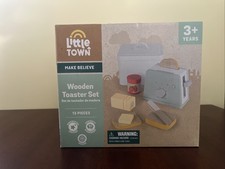Aldi Little Town Make Believe Wooden Toaster Set