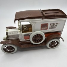 ERTL Ford Model T Delivery Van TRUSTWORTHY HARDWARE STORES Coin Bank NEW 