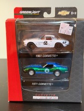Greenlight 2-pack Corvette 1961 Corvette 1971 Corvette Green Machine Chase Greenlight 2-pack Corvette 1961 Corvette 1971 Corvette Green Machine Chase