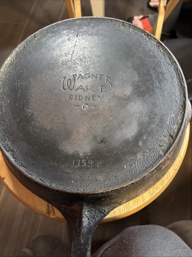 National Wagner Ware Sidney -O- 1359D No. 9 Cast Iron 11" Fry Pan w/Heat Ring