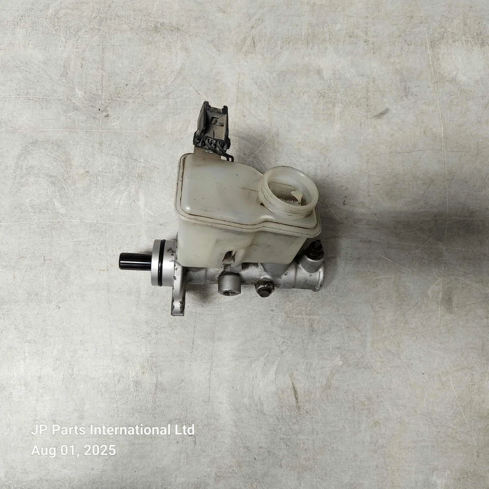 Mazda Protege Protege5 2001-2003 2,0 L cilindro maestro de freno ABS - tapa incluida Foto 2 de 4