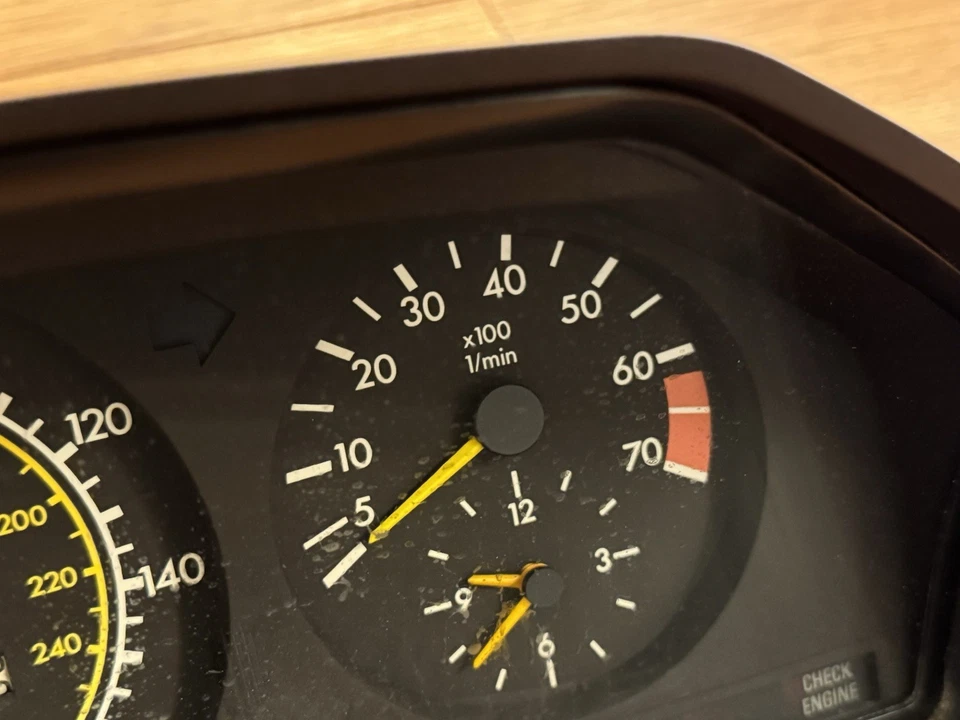 OEM 1986-1991 Mercedes-Benz W124 300E Instrument Gauge Cluster 197k - Image 4 of 4