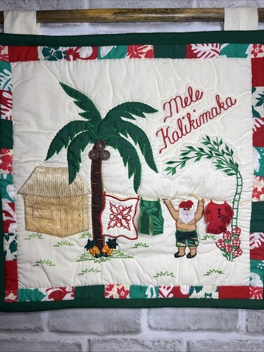 Hawaiian Fabric Quilted Hanging Tapestry Mele Kalikimaka Christmas Sign ๐ด - Picture 4 of 11