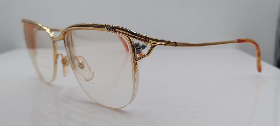 Gafas de sol vintage Tura 963 doradas ovaladas media borde de metal Japón SOLO MARCOS Foto 2 de 4