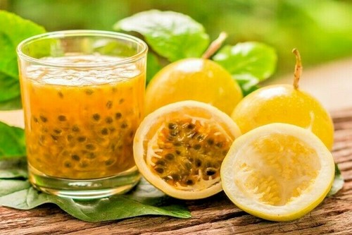 10 X PURPLE & YELLOW PASSIONFRUIT SEEDS MIX-TROPICAL FRUIT TREE GARDEN VINES - Picture 8 of 9
