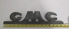 Gmc Grilleheader Emblem 1948-1954 Gmc Truck 2227865 Nos Oem Gmc Grilleheader Emblem 1948-1954 Gmc Truck 2227865 Nos Oem