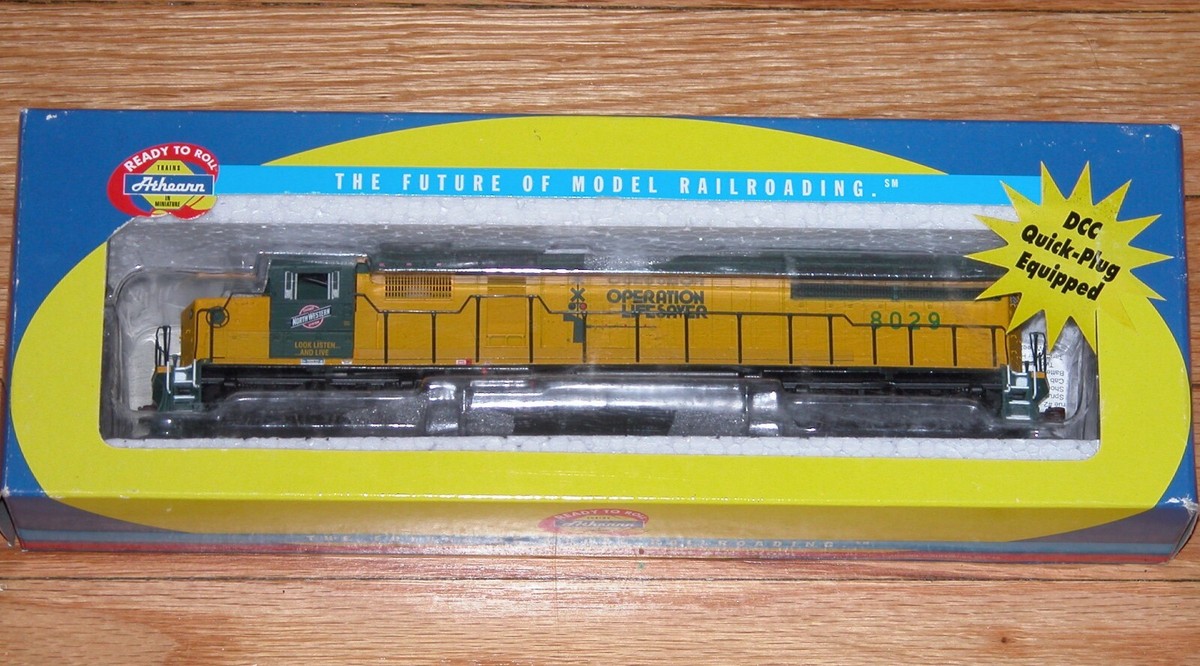 HO ATHEARN 91678 SD-60 CHICAGO NORTH WESTERN CNW OPERATION