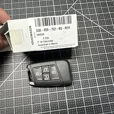 Genuine OEM Volkswagen VW Smart  PN: 3G0-959-752-BQ-ROH, 3G0959752BQROH