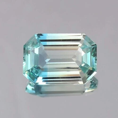 Natural Bi Color Green Ceylon Parti Sapphire Radiant Cut Loose Gemstone 12.30 CT - Image 2 of 4