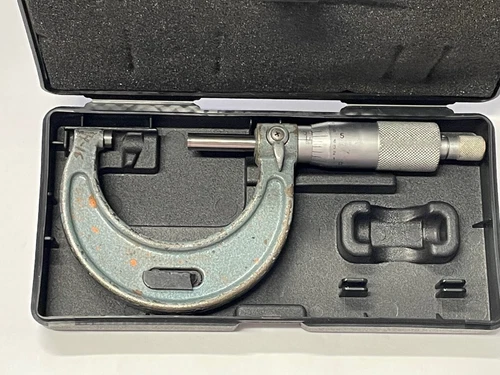 Mitutoyo 103-106 Outside Micrometer, 1-2" Range, .001" Graduation