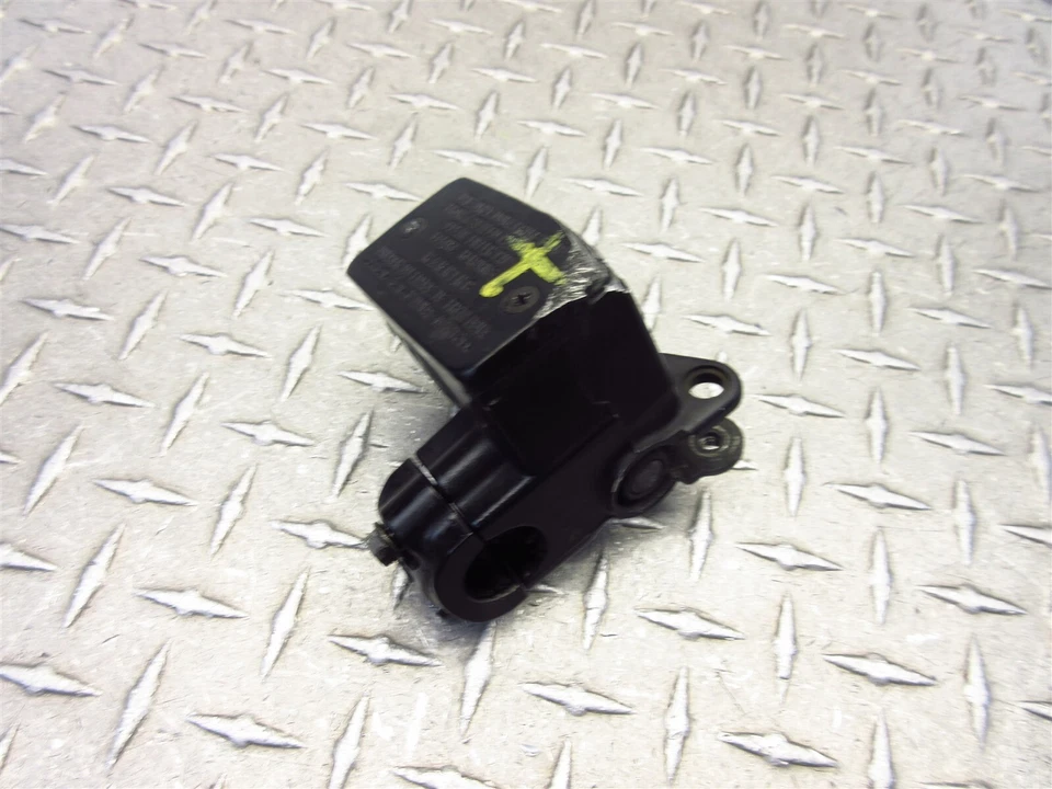 98-06 Suzuki Katana GSX750F GSX750 2005 cilindro maestro de freno delantero OEM Foto 4 de 4