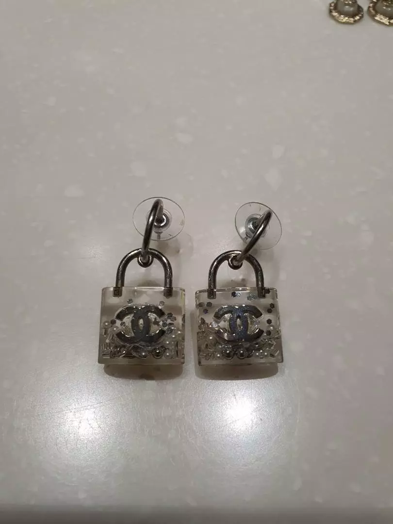 padlock earrings louis vuittons