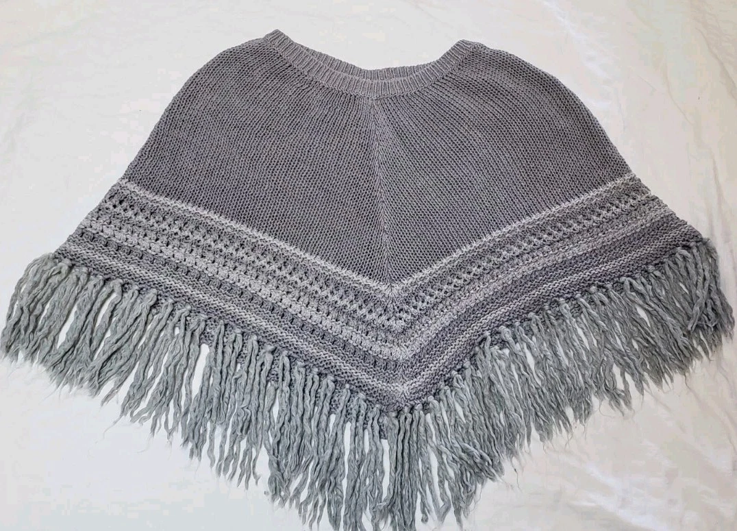 American Eagle Outfitters Womens Poncho Sweater Gray V Neck BoHo Fringe M