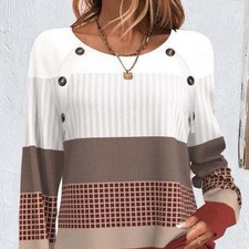 Jersey de otoño/invierno con botones decorativos – Colores combinados