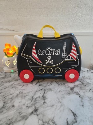 Trunki Ride-On Kids Suitcase Pedro Pirate (Black) Pre-owned