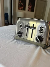 Cuisinart 4-Slice Classic Toaster - Stainless Steel - CPT-180- No box