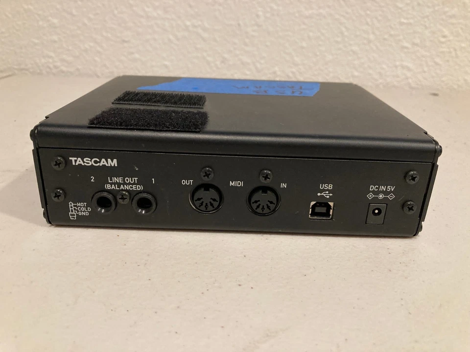 TASCAM US-2x2 2-In/2-Out USB Audio/MIDI Interface DAW Cubase LE - Image 4 of 4